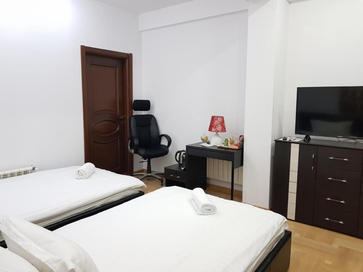 ブカレストApartament Langa Monzaアパートメント エクステリア 写真
